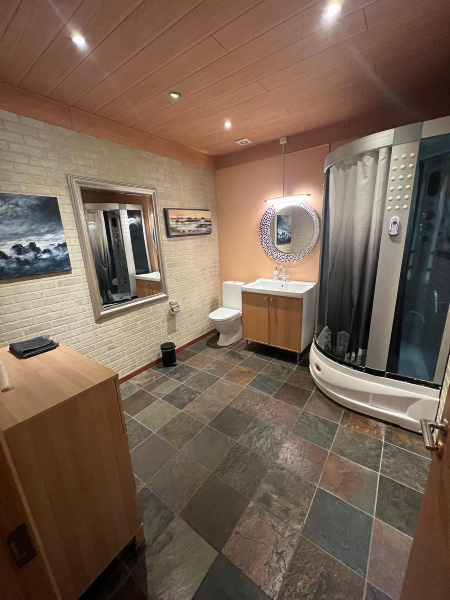 Art Hostel And Apartments Stokkseyri 외부 사진