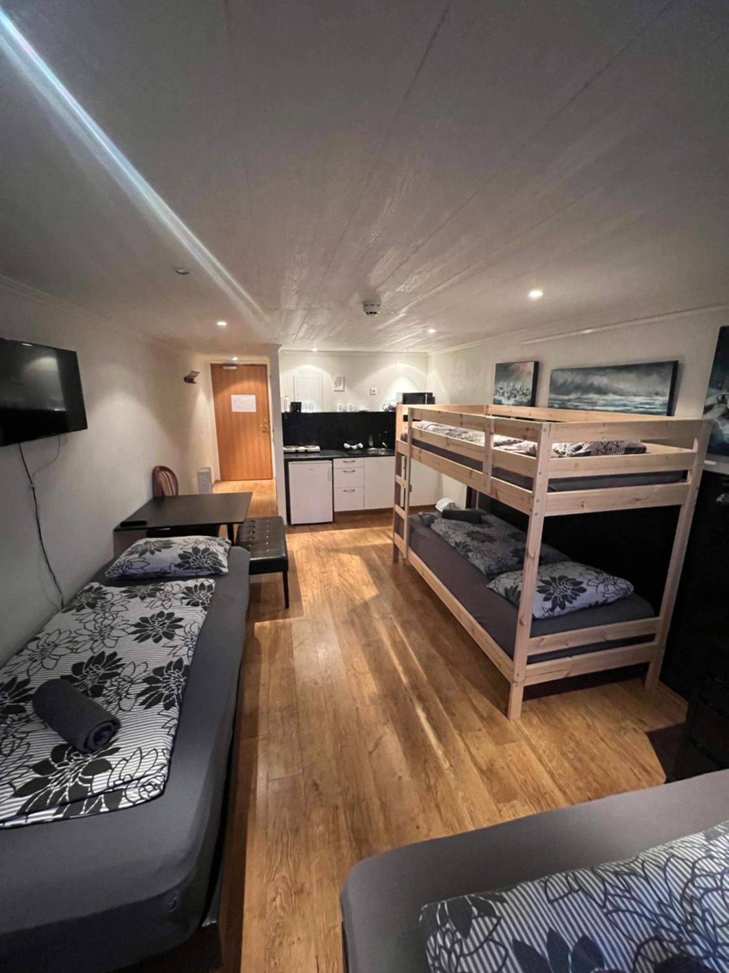 Art Hostel And Apartments Stokkseyri 외부 사진
